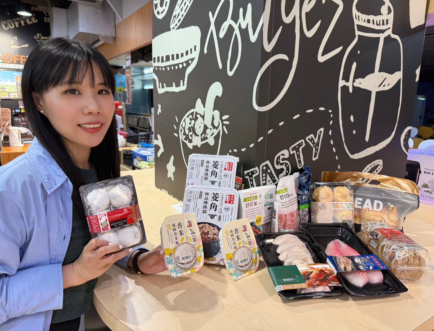 04. 全聯陸續推出10種友善生態商品,讓永續從產地延伸到餐桌,讓民眾跟全聯一起用吃改變生態。.jpg