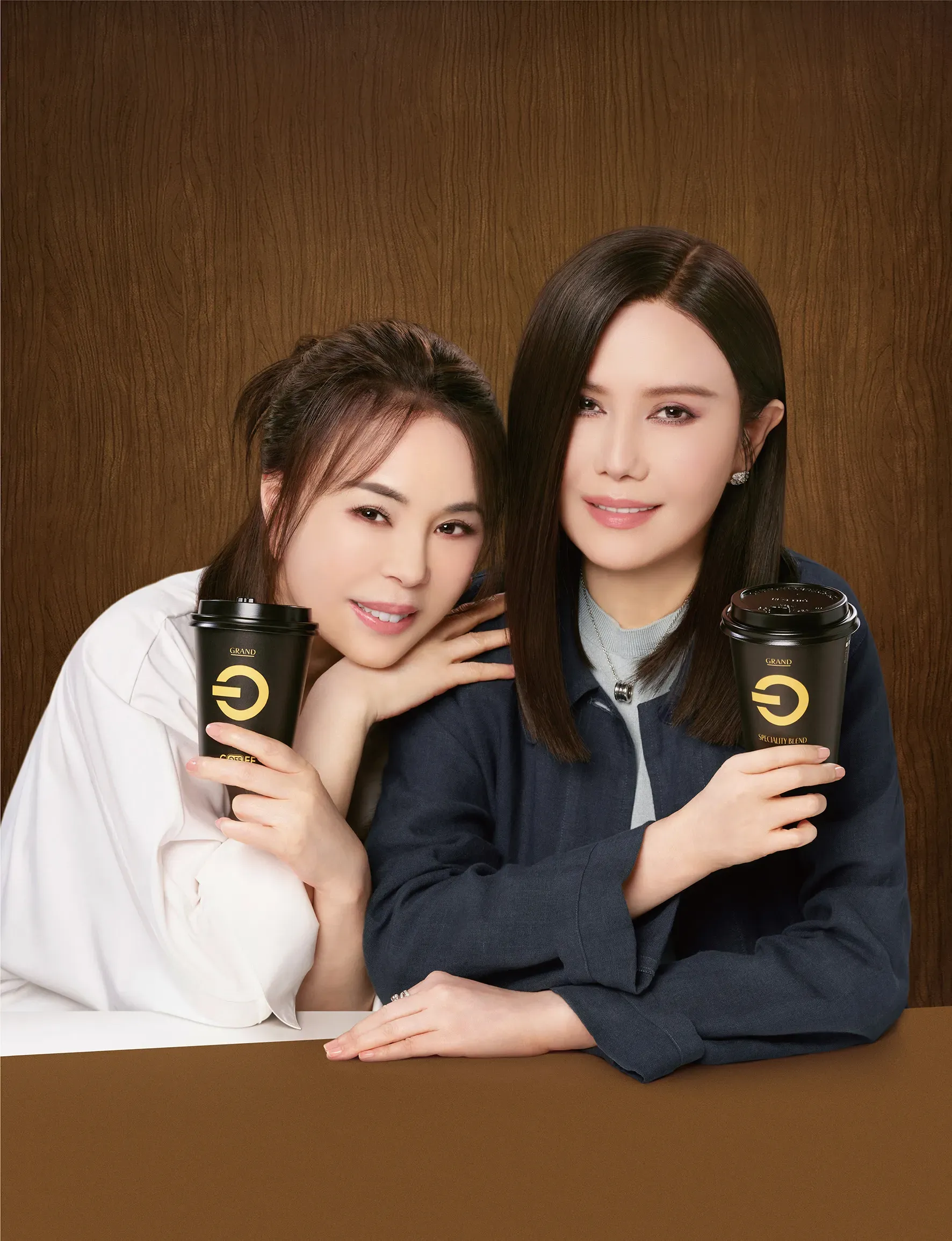 全聯全新形象廣告,二姐江蕙驚喜攜手江淑娜,姊妹難得同框!(左起:江淑娜&江蕙).webp